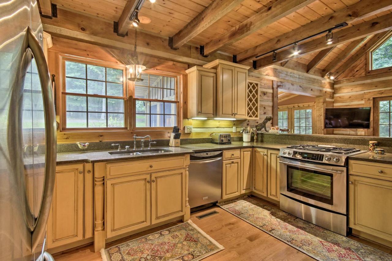 Creekside Berkeley Springs Cabin On 35 Acres! מראה חיצוני תמונה